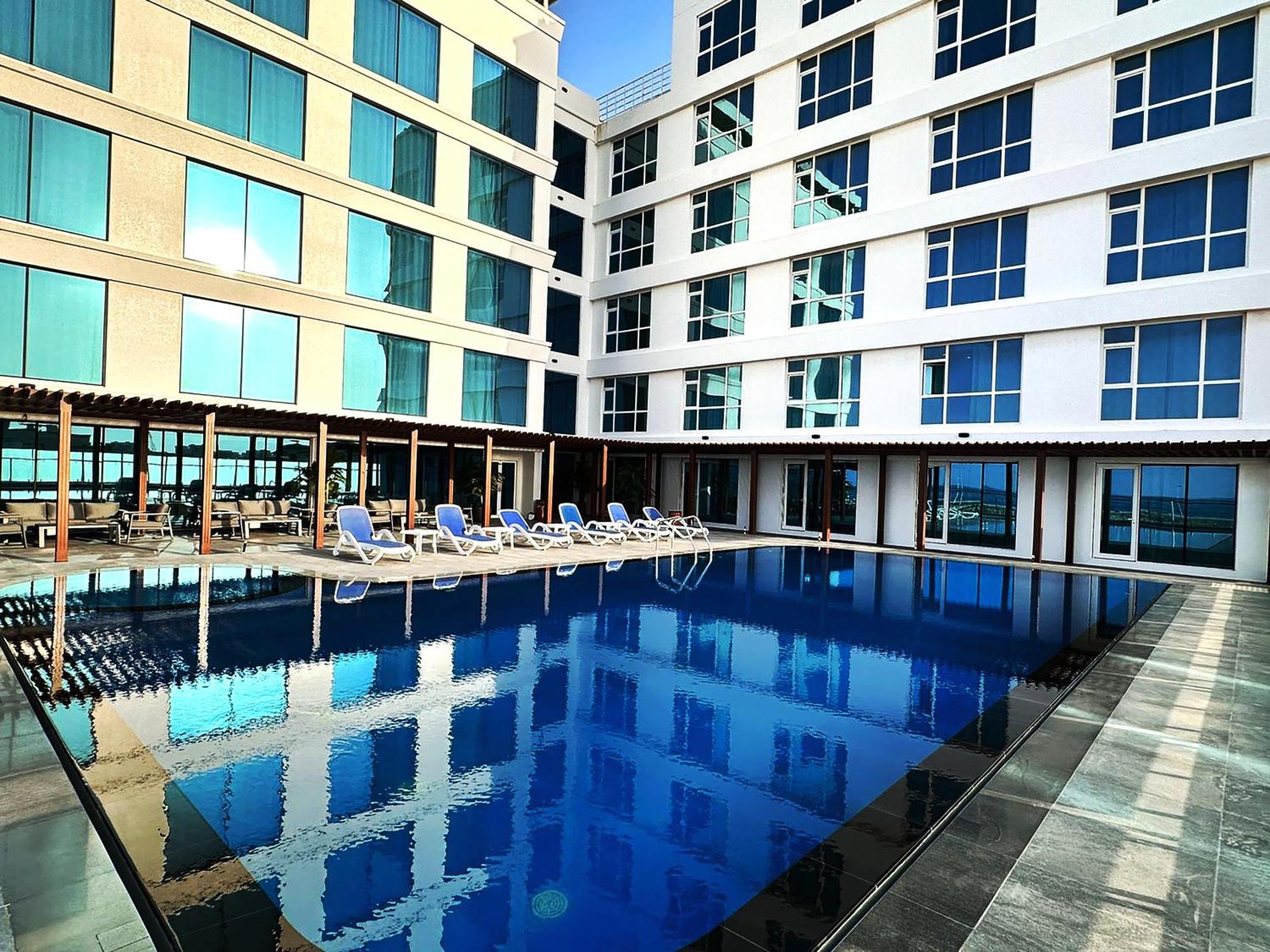 Sur Grand Hotel מראה חיצוני תמונה